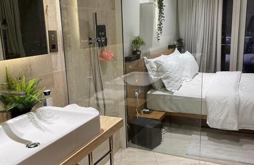 Jumeirah Village Circle Apartment | SkyVilla FIVEhotel JVC Private pool