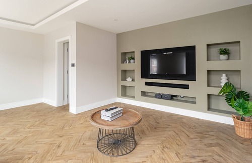 Cockfosters Apartment | Skyvillion Apartments Cockfosters