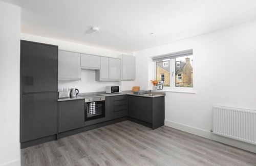Enfield House | Skyvillion -Vineyard Court- Enfield 1Bed w/Balcony