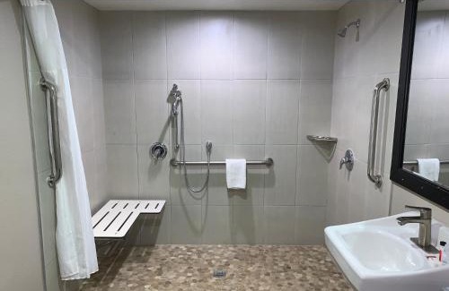 Los Angeles Hotel | Skyways Hotel