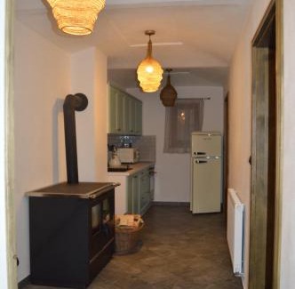 Kricen Apartment | Slaměný dvůr
