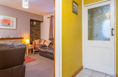 Fishguard House | Slate Cottage