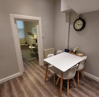 Merchiston Apartment | Slateford House Apartment Ground Floor Main Door