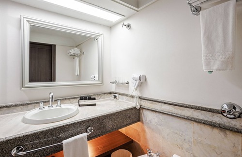 Matriz Hotel | SLAVIERO Curitiba Centro