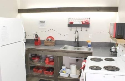 Fairpark House | SLC 2 BD/1 BA Close to Downtown, high speed Wi-Fi