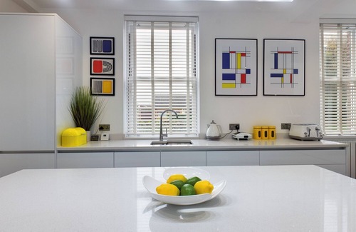 Chester Apartment | Sleek and modern, located near the historical City Of Chester and Chester Zoo