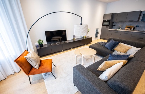 Hillegersberg-Zuid Apartment | Sleek City Center 2BDR Apartment VP