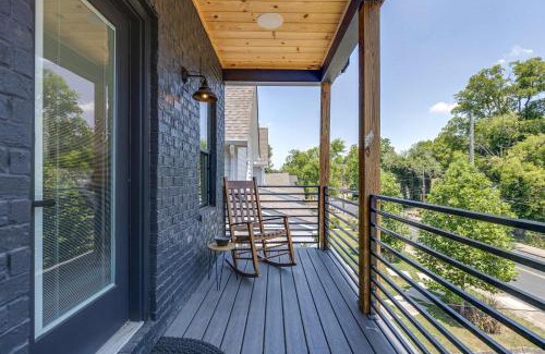 Cleveland Park House | Sleek & Convenient East Nashville Home