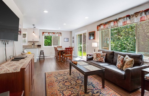 Clinton House | Sleek home with park-like property, free WiFi, gas grill & ideal location