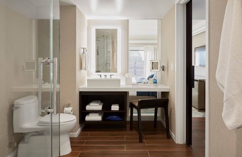 Union Square Hotel | Sleek Hotel Catering to Both Leisure and Business Travelers! Parking