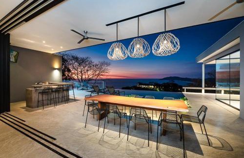 Tamarindo House | Sleek Modern Villa w - pool