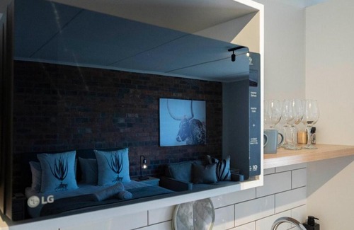 Cape Town Apartment | Sleek Sanctuary in the Sky