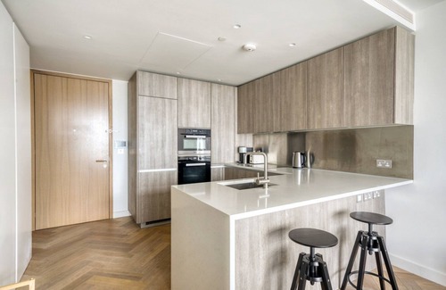 Shoreditch Apartment | Sleek Shoreditch 1BR w/Gym, Spa & Concierge nr Tube, by Blueground