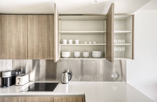 Shoreditch Apartment | Sleek Shoreditch 1BR w/Gym, Spa & Concierge nr Tube, by Blueground