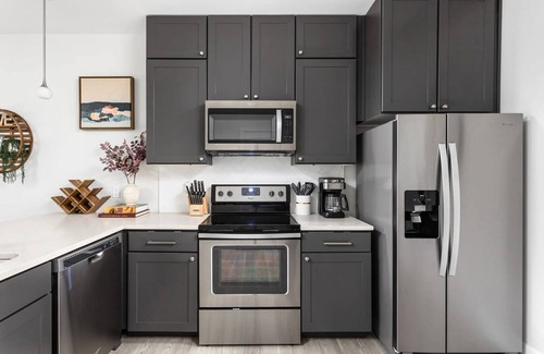 Meridian-Kessler Apartment | Sleek Studio Unit Near Broad Ripple by Cozysuites