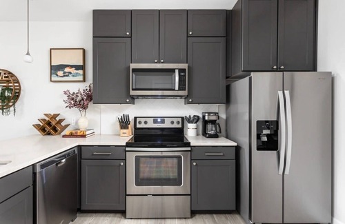 Meridian-Kessler Apartment | Sleek Studio Unit near Broad Ripple by CozySuites