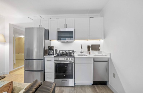 Atlantic City Apartment | Sleep 4 Stylish Boardwalk Cozysuites Studio