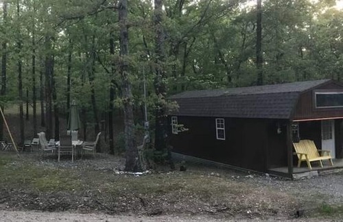 Mount Ida House | Sleep 7 at Fox Den Cabin, Near Lake Ouachita