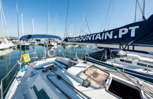 Oeiras Boat Rental | Sleep and Sail - Marina de Oeiras - Lisbon's coast