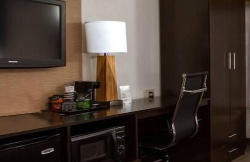 Cheektowaga Hotel | Sleep Inn & Suites Buffalo Airport