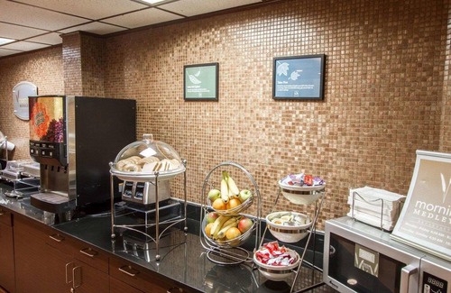 Cheektowaga Hotel | Sleep Inn & Suites Buffalo Airport