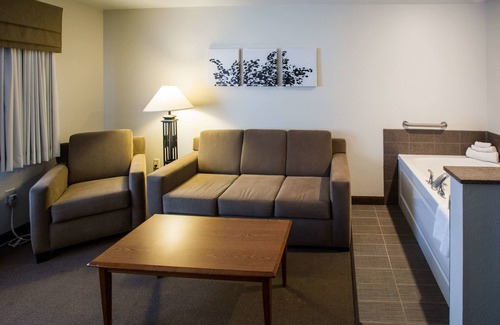 Eau Claire Hotel | Sleep Inn & Suites Conference Center Eau Claire North