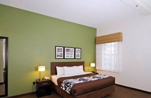 Downtown Baltimore Hotel | Sleep Inn & Suites Downtown Inner Harbor