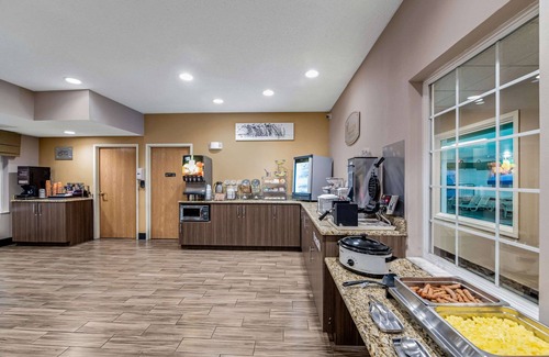 De Pere Hotel | Sleep Inn & Suites Green Bay South