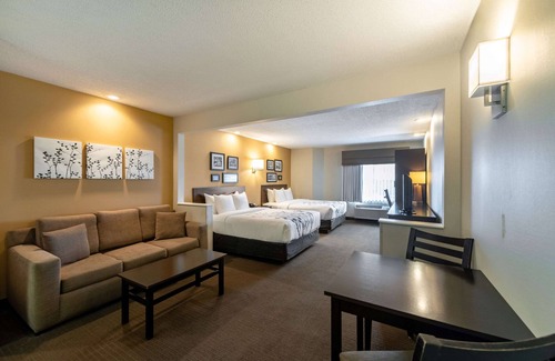 De Pere Hotel | Sleep Inn & Suites Green Bay South