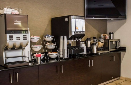 Harrisburg - Hershey Hotel | Sleep Inn & Suites Harrisburg - Hershey Southwest