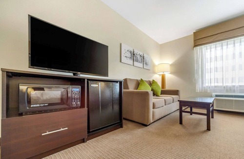 Lincoln Hotel | Sleep Inn & Suites Lincoln University Area