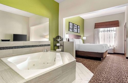 Gunter Afs Hotel | Sleep Inn & Suites Montgomery East I-85