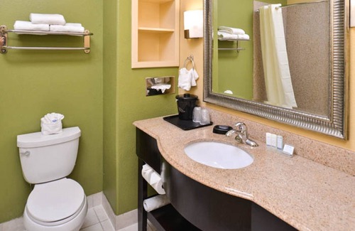 Greater Heights Hotel | Sleep Inn & Suites Near Downtown North