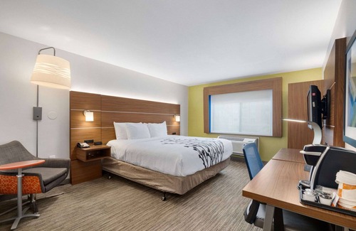 Tempe Hotel | Sleep Inn & Suites Tempe ASU Campus