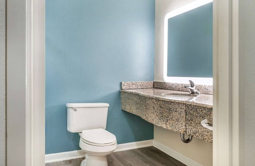 Central Newport News Hotel | Sleep Inn & Suites