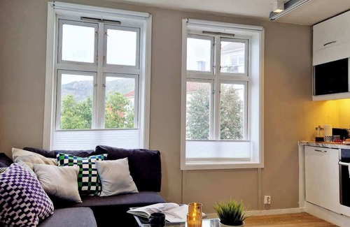 Bergen City Centre Condo | Sleep well in Cozy hideout, Bryggen across the bay