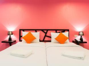 Downtown Krabi Hotel | Sleep Whale Hotel