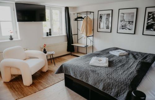 Celle Apartment | sleepArt Black&White