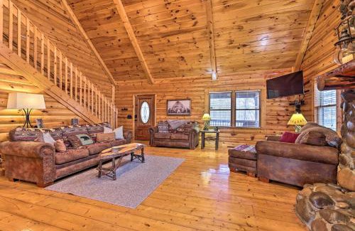 Ellijay House | Sleeping Bear Cabin in Coosawattee Resort!