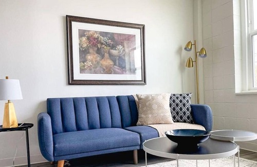 Corryville Apartment | Sleepover: Marvelous 1BD/1BA + Gym - Downtown Cincinnati