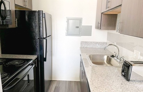 Mount Auburn Apartment | Sleepover: Marvelous 1BD/1BA + Gym - Cincinnati