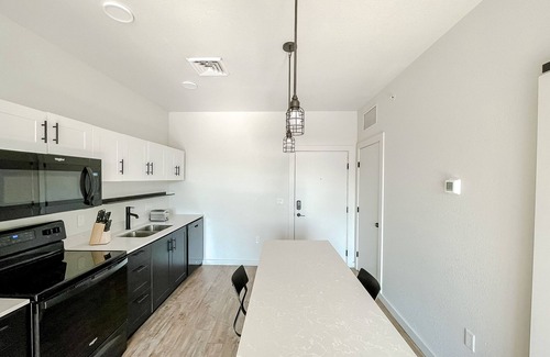 Bowling Green Apartment | Sleepover: Stylish 1BD/1BA - Bowling Green