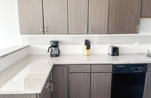 Cincinnati Apartment | Sleepover: Superior 1BD/1BA + Gym - Cincinnati
