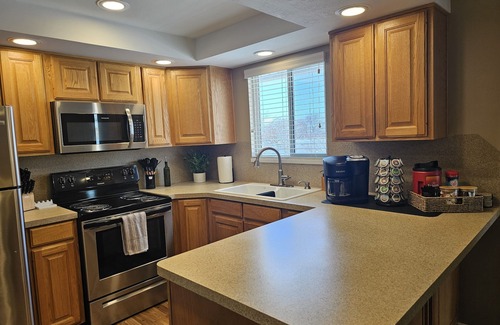 North Ogden House | Sleeps 10, 4 Bedroom 2 Bath