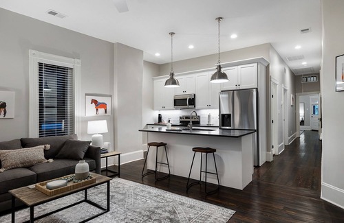 Clifton House | Sleeps 12- Two Fully Renovated Historic Homes
