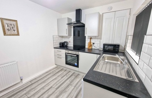 Clayton House | Sleeps 16 Etihad/Co-Op Live home by City SuperHost
