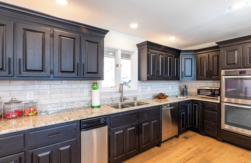 Big Creek House | Sleeps 16 - On a deep & wide cove - 85+ GREAT reviews - HUGE dock - See our pics