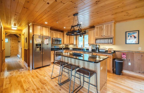 Sunday River Area House | Sleeps 19, A/C, Fire Pit, Hot Tub, Deck, Grill, Swimming Nearby!