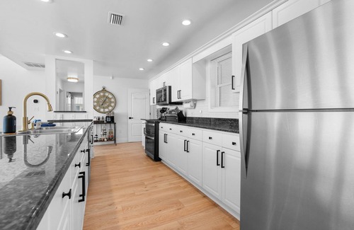 Southpointe House | Sleeps 19-Private Beach~Views~Slide~Game Rm~Arcade