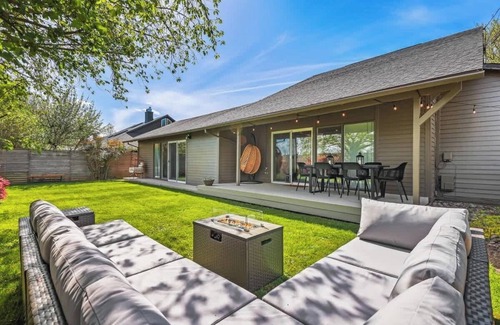 Cedar Hills House | Sleeps 22 Game Room | Hot Tub